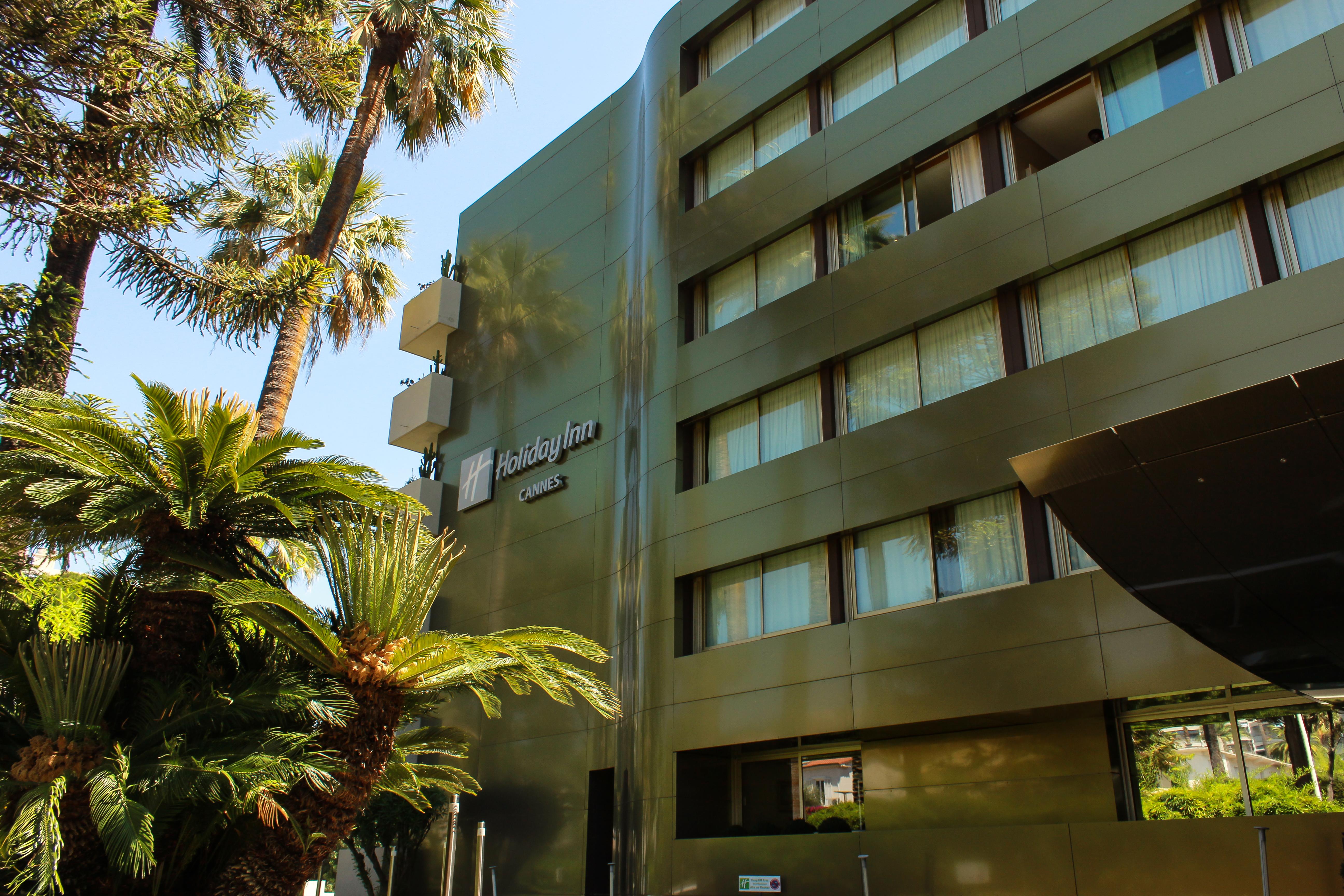 Luxotel Hotel
