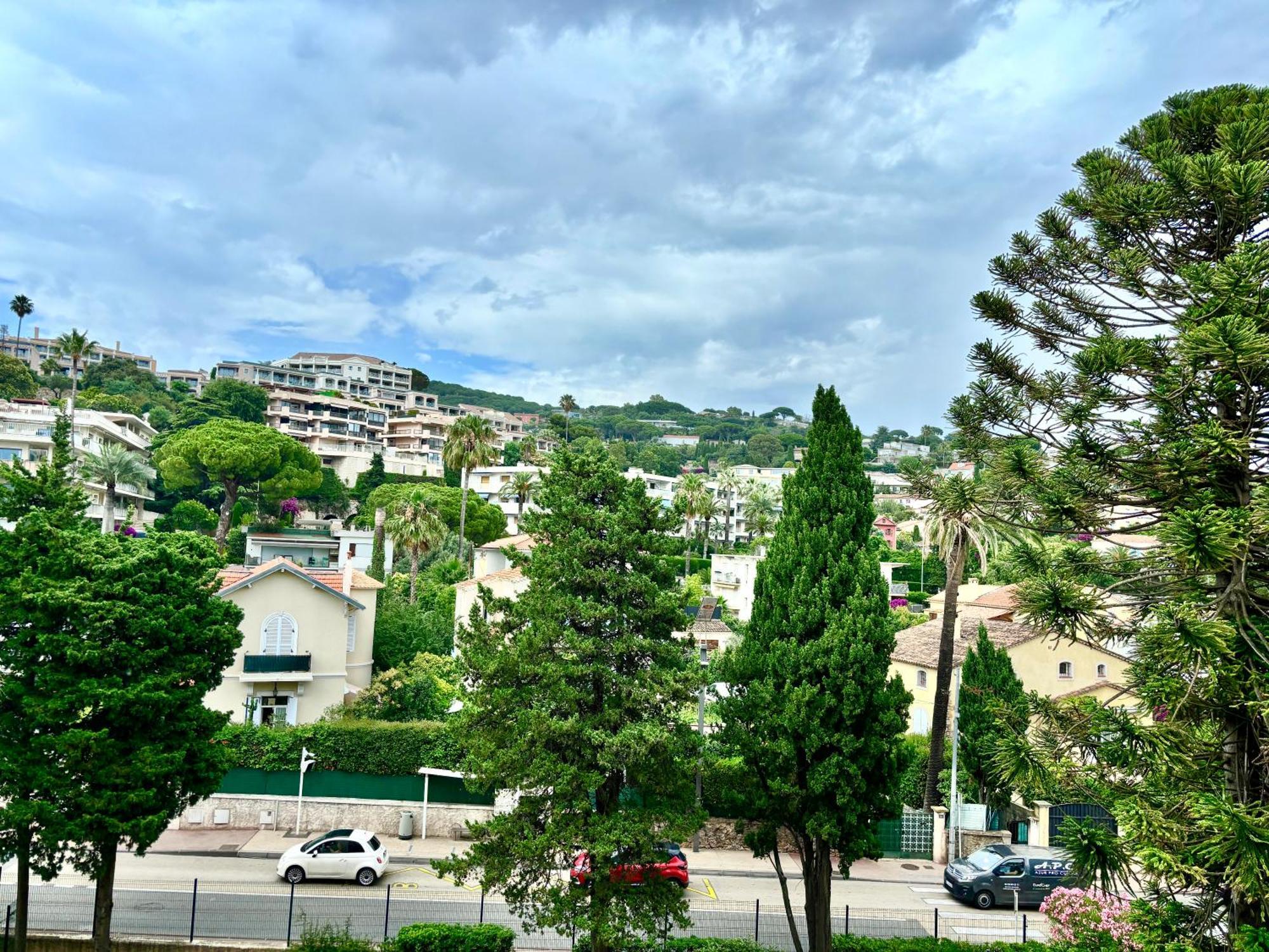 Hotel Luxotel